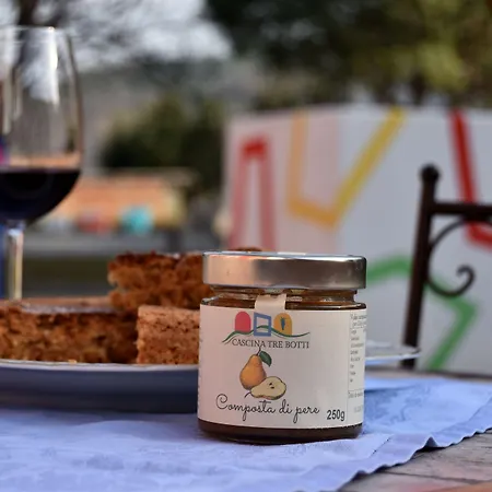 Cascina Tre Botti Resort *