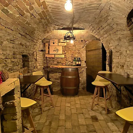 Cascina Tre Botti * Agliano Terme